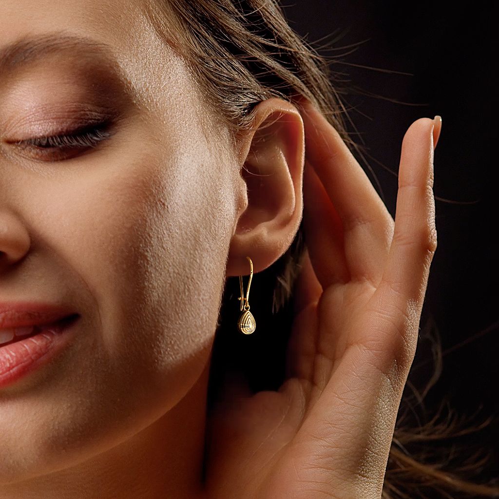 hoop earrings hanging ear piercing