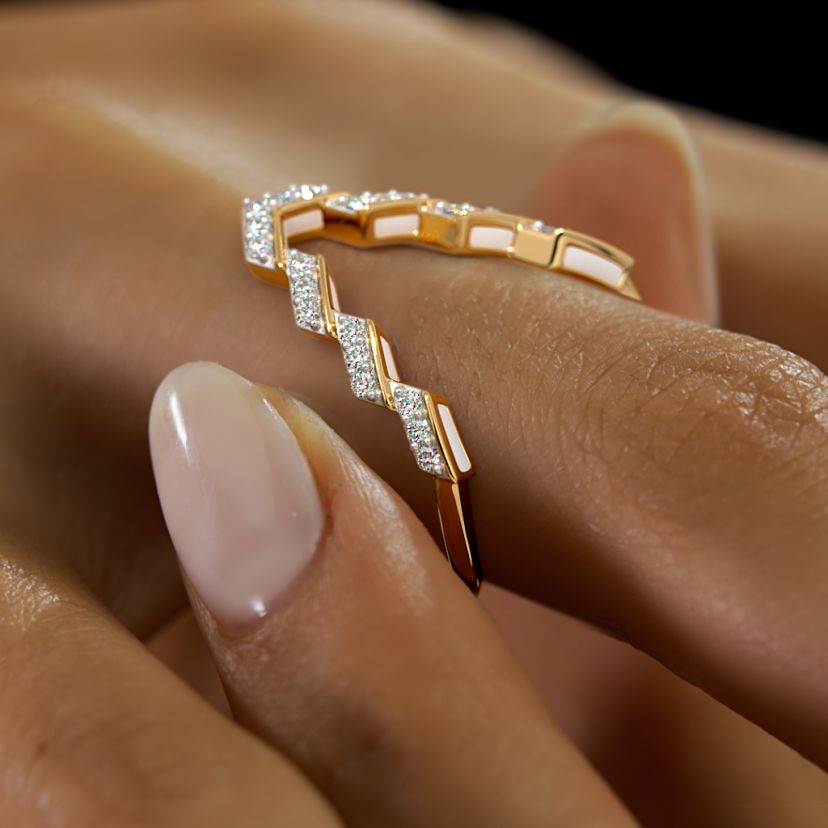 The Pasithea Vanki Ring - image 6